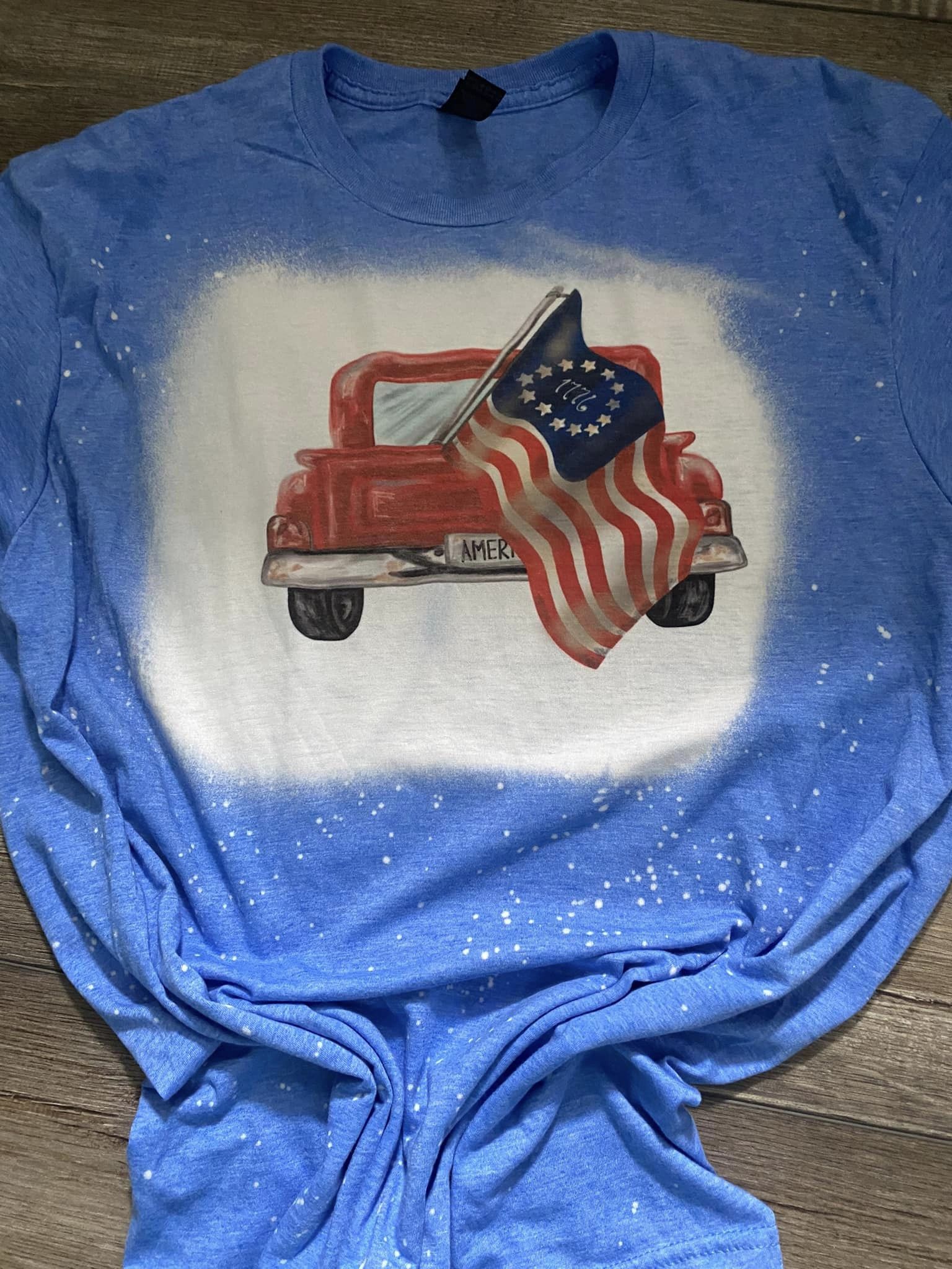 Old Truck with Flag T-shirt